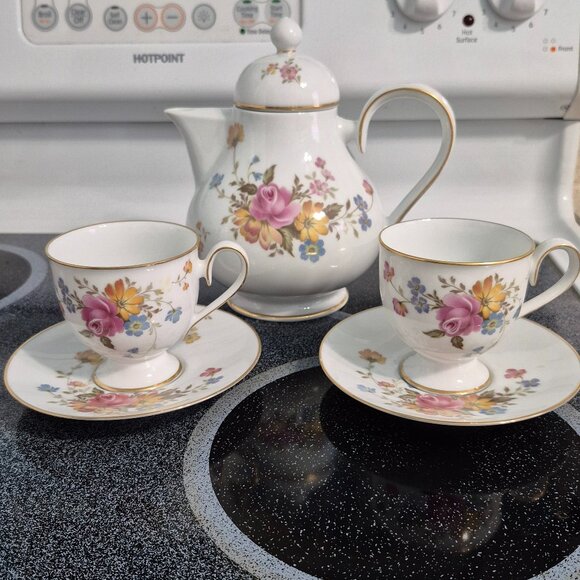 NORITAKE IRELAND  vintage  tea set - Picture 1 of 3